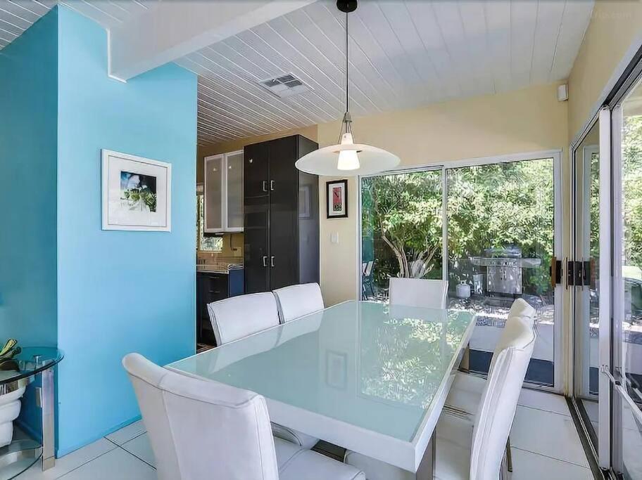 Serene 4 Bed 3 Bath Heated Pool Natural Backyard Heart Of ปาล์มสปริงส์ ภายนอก รูปภาพ